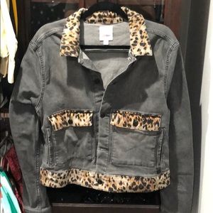 LuLaRoe Kenny. Black and animal print